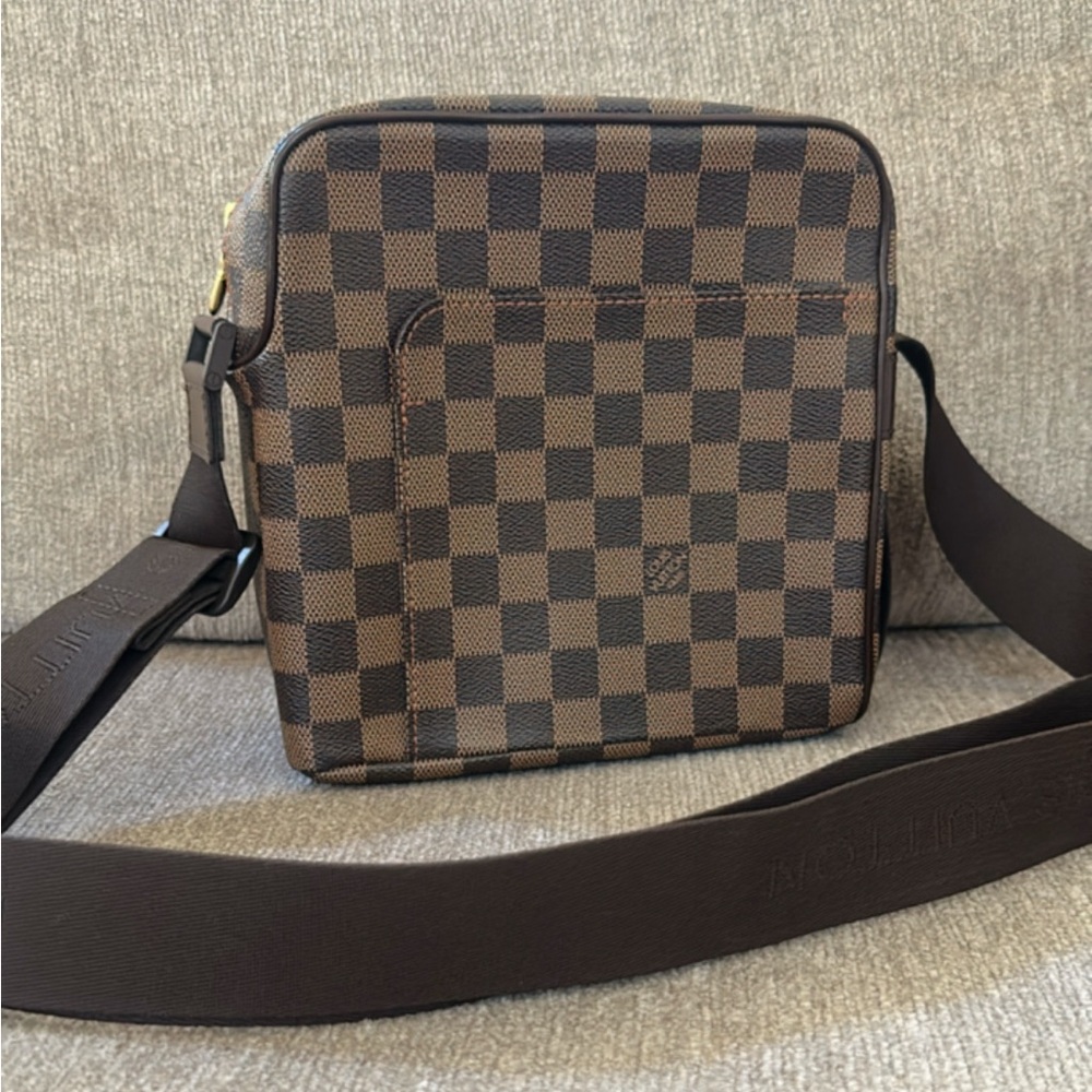 Louis Vuitton Olav Damier Ebene PM Bag✨